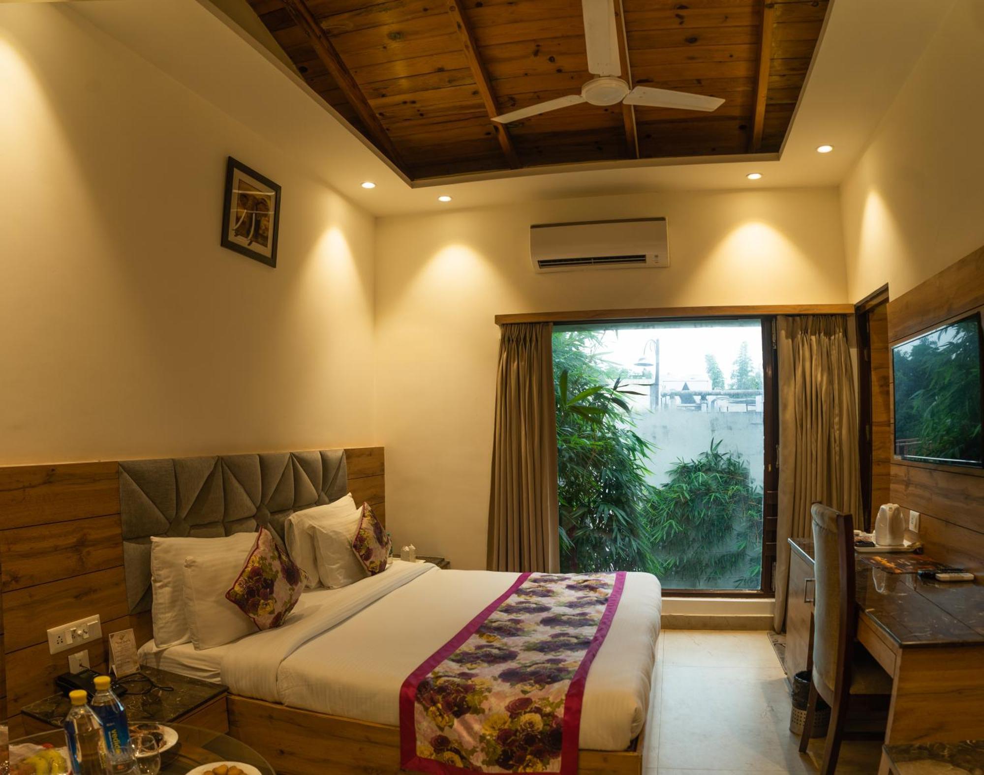Wood Castle Spa & Resort Dhikuli Exterior foto
