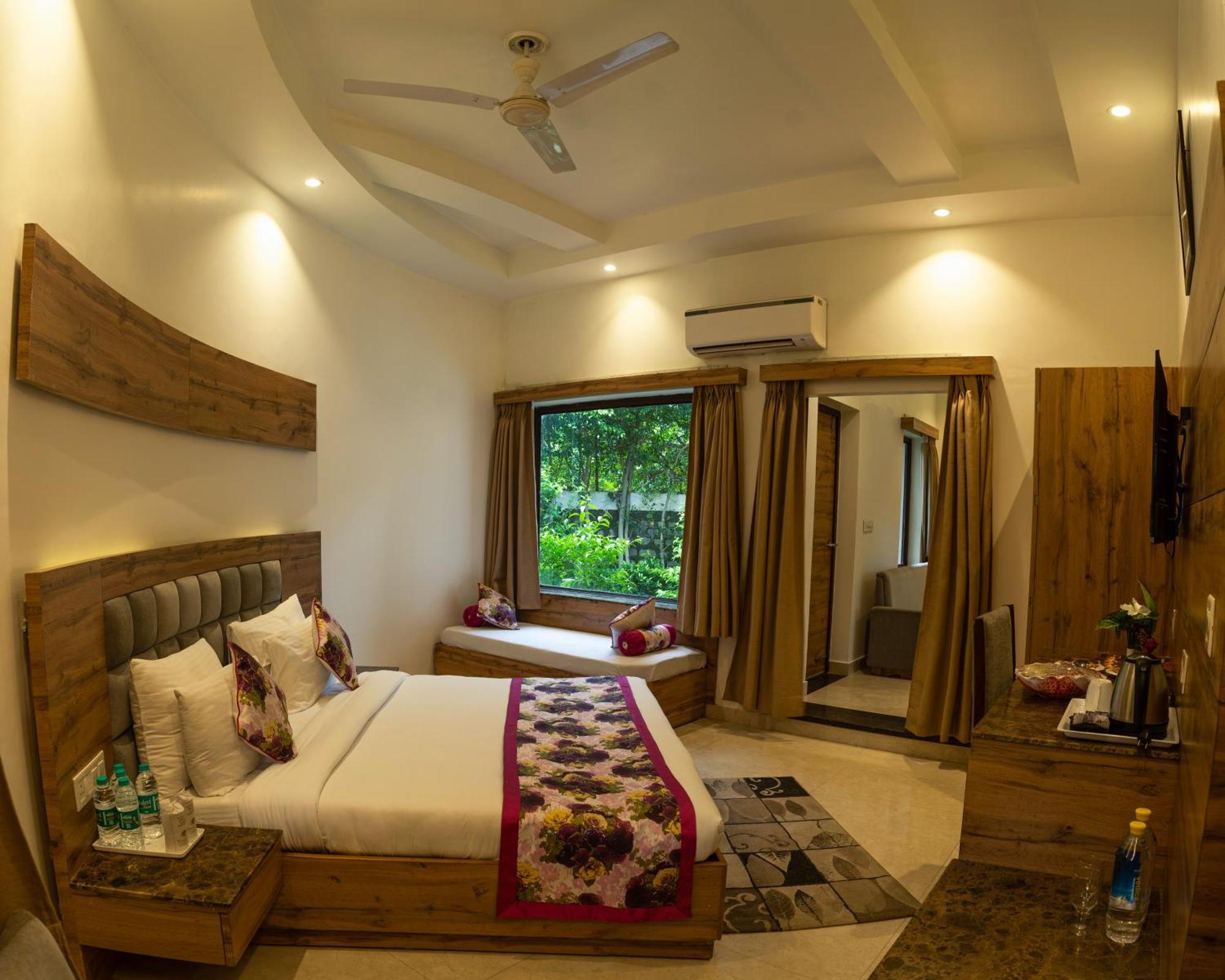 Wood Castle Spa & Resort Dhikuli Exterior foto